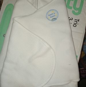 Baby swaddle